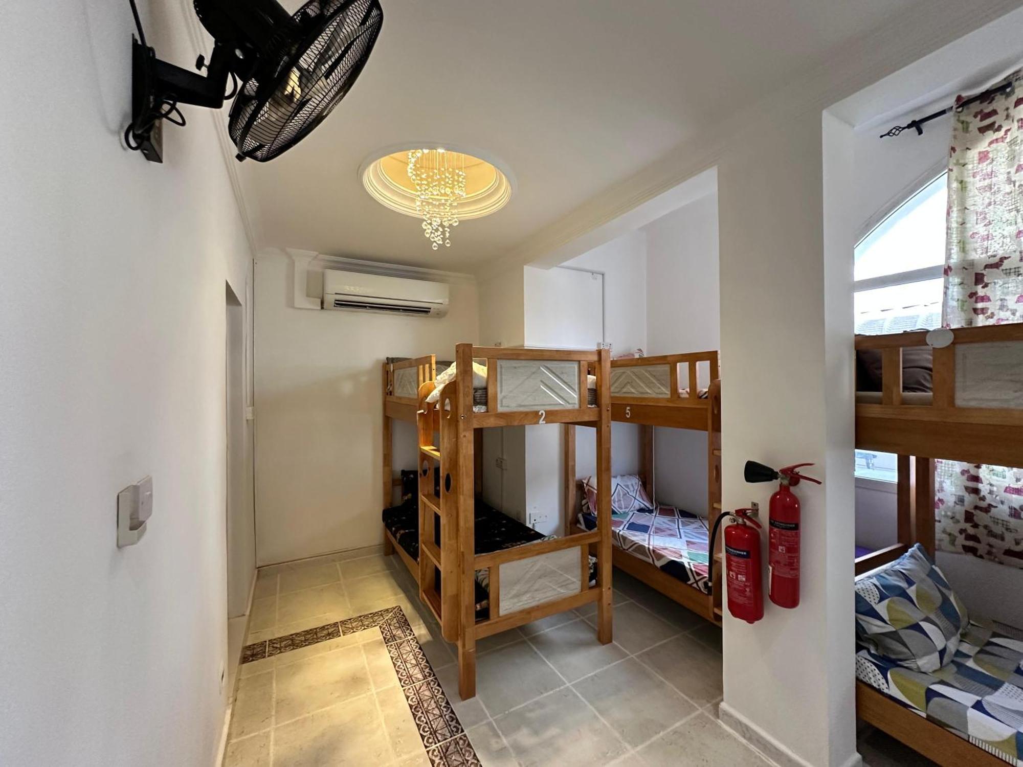 International Abu Dhabi Hostel Exterior foto